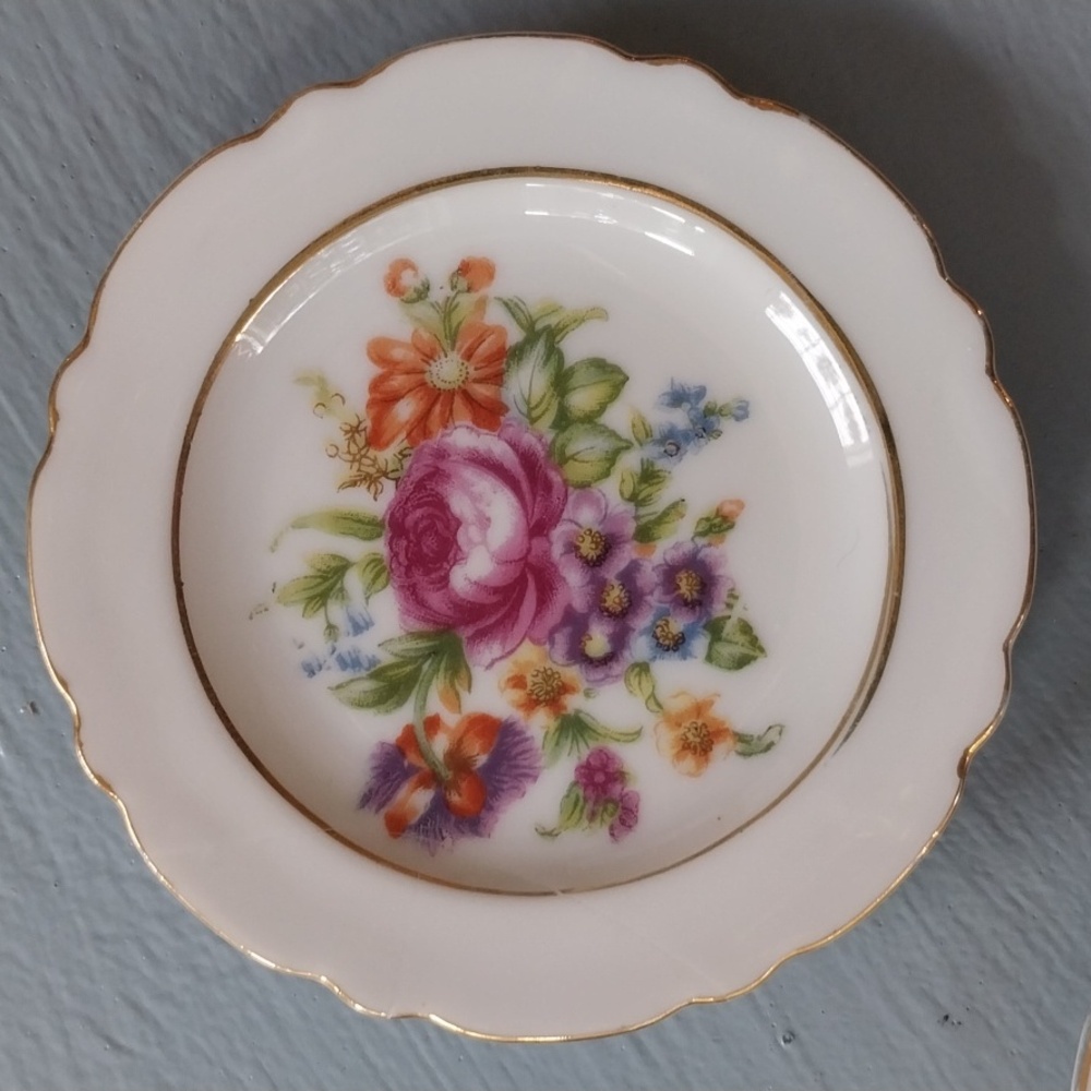 Floral Porcelain 3 Piece Plate Set - Perfect As A Ring Dish - Picture 3 of 6